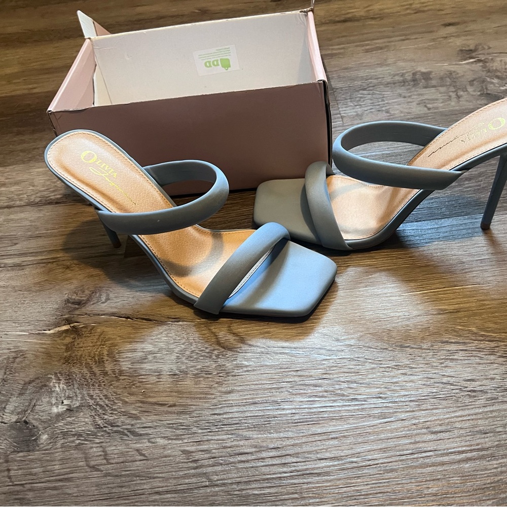 Baby blue heels size 10